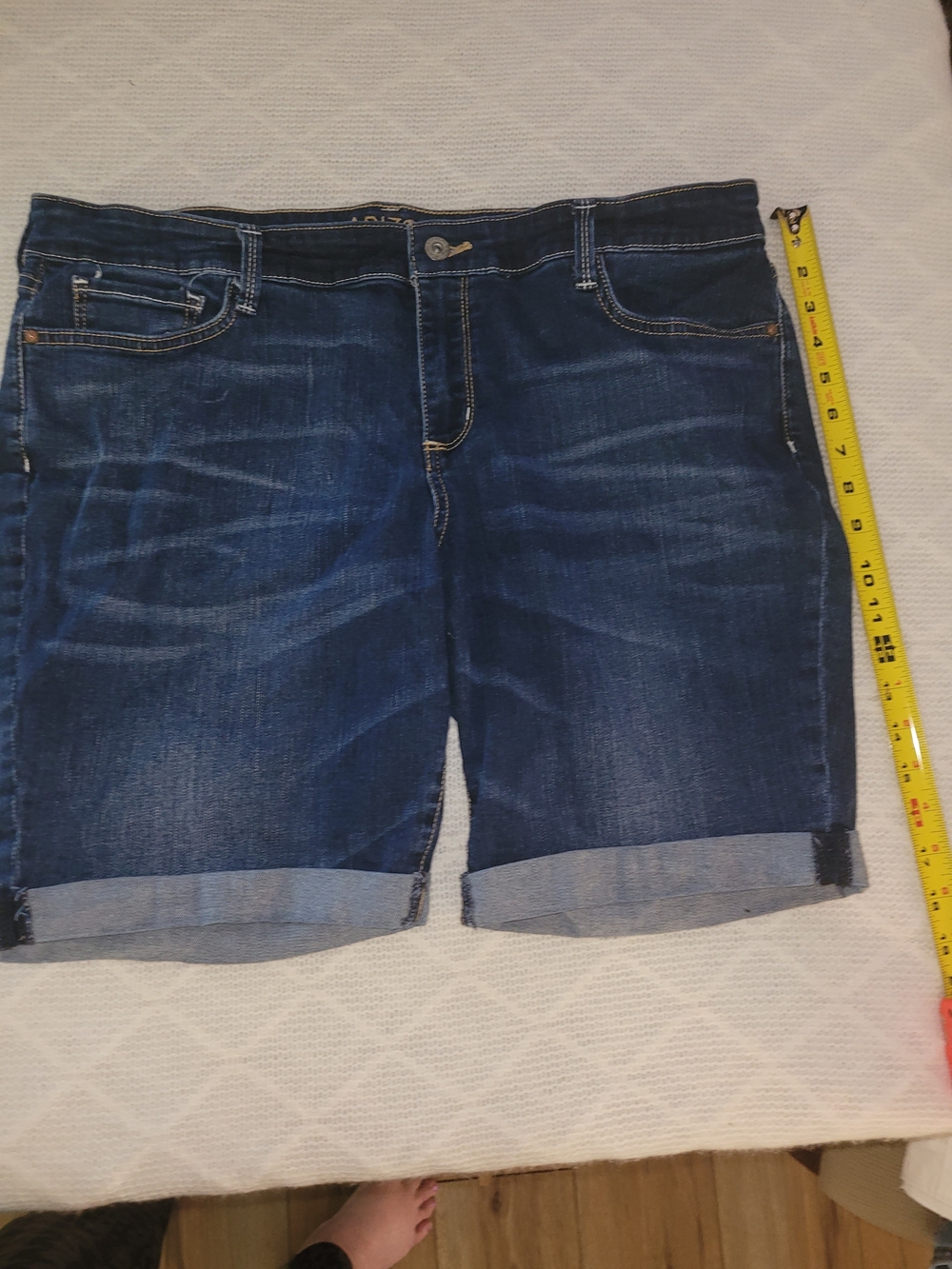 Arizona Jean Company Dark Blue Rolled-Hem Women's Denim Shorts